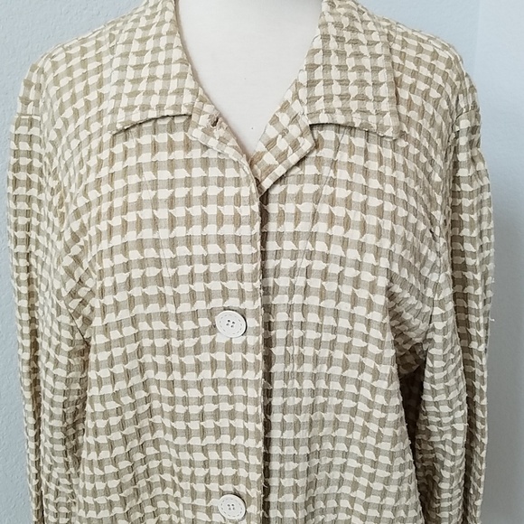 Democracy Democracy Long Sleeve Button Down Beige - Picture 2 of 5